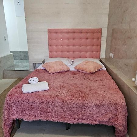 Rose Studio Chişinǎu Buitenkant foto